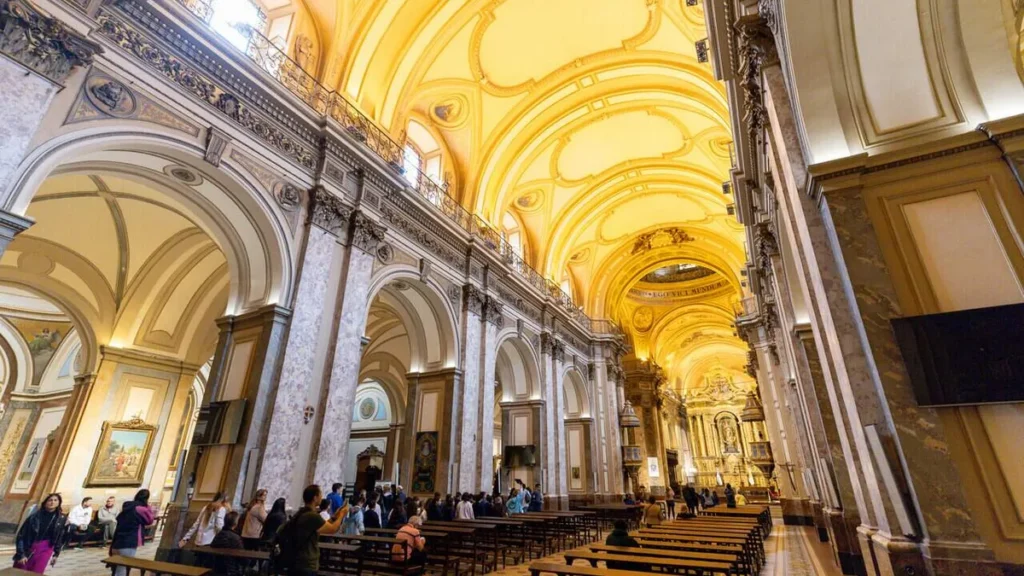 Imagem Catedral de Buenos Aires 3 do artigo Igrejas de Buenos Aires contam a história do Papa Francisco