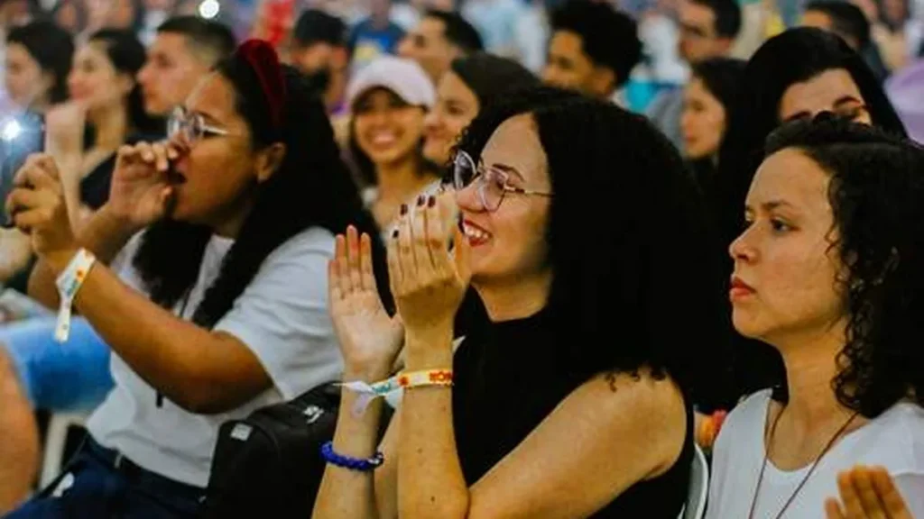 Imagem Geracao Atomika jovens retiro do artigo Mais de 2 mil jovens marcam presença na Casa da Mãe