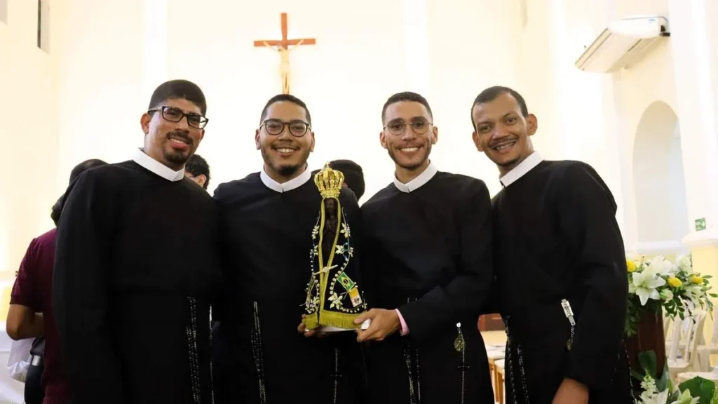 Imagem 1 Profissao Religiosa Redentoristas do artigo Reveja o “Fortes na Fé” sobre a 1ª Profissão Religiosa em Tietê