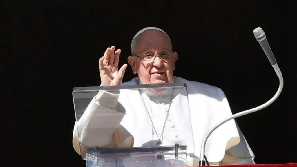 Imagem papa francisco angelus 2024 do artigo Papa Francisco: “O Senhor ama nos envolver em sua obra de salvação”