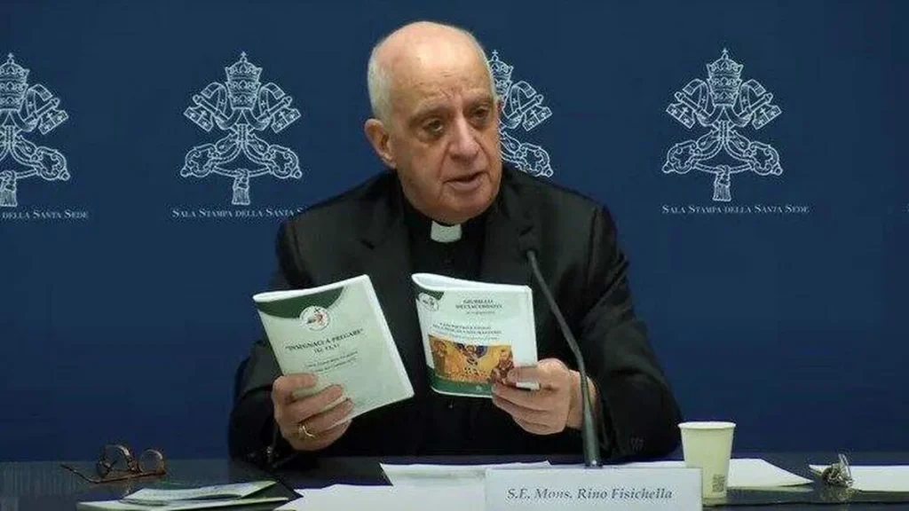 Imagem dom fisichella subsidio ano da oracao 2024 do artigo Ano da Oração: subsídios para dioceses estão disponíveis