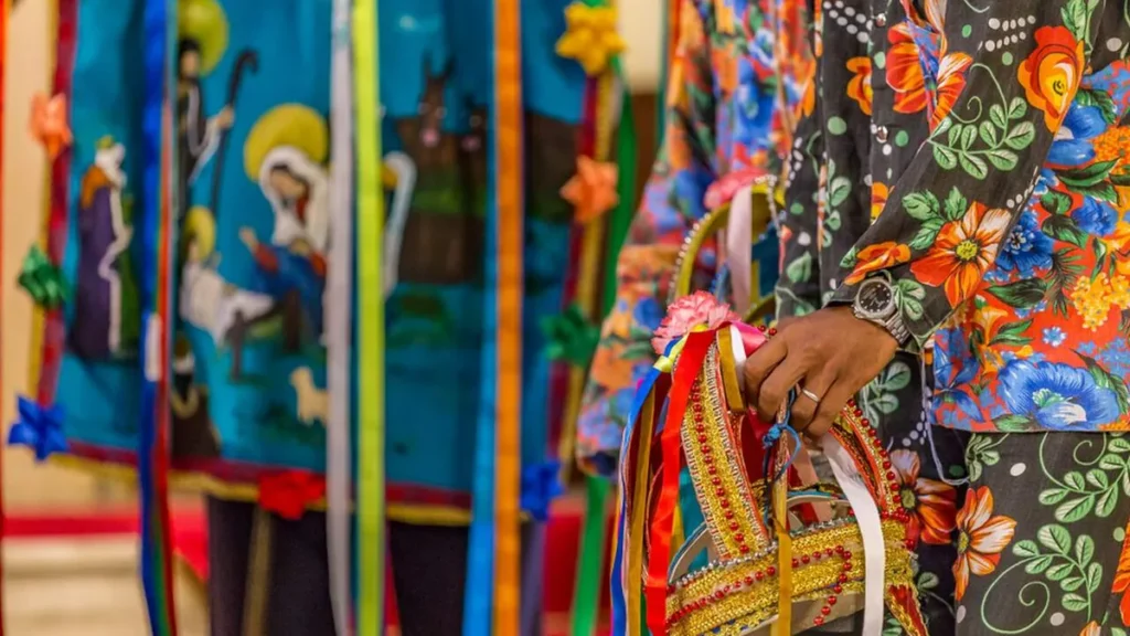 Imagem folia de reis do artigo Festa de Santos Reis em Aparecida inicia arrecadação de alimentos para foliões
