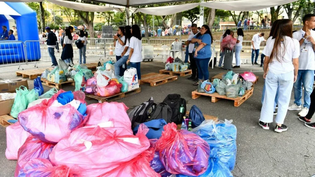 Imagem Tenda solidaria no Terco dos Homens do artigo Santuário Nacional incentiva Homens do Terço a ação solidária durante romaria