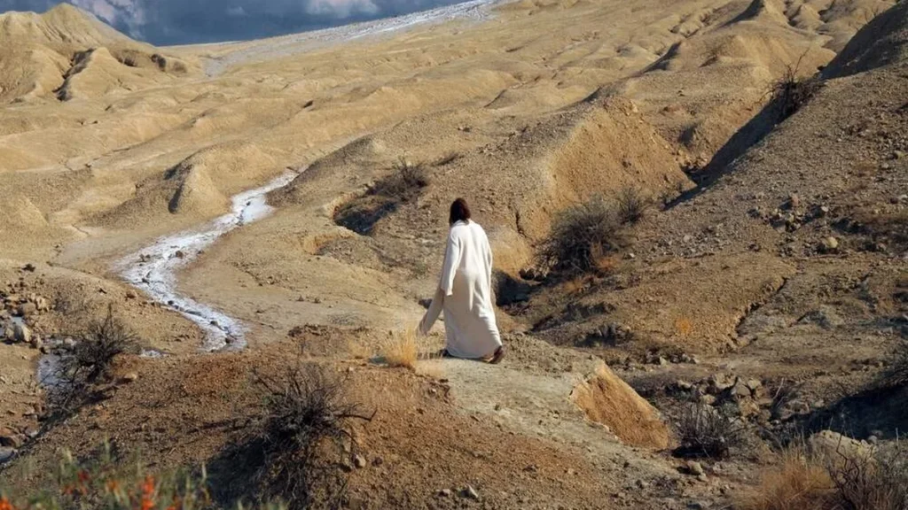 Imagem jesus andando pelo deserto do artigo Somente com a oração venceremos a tentação
