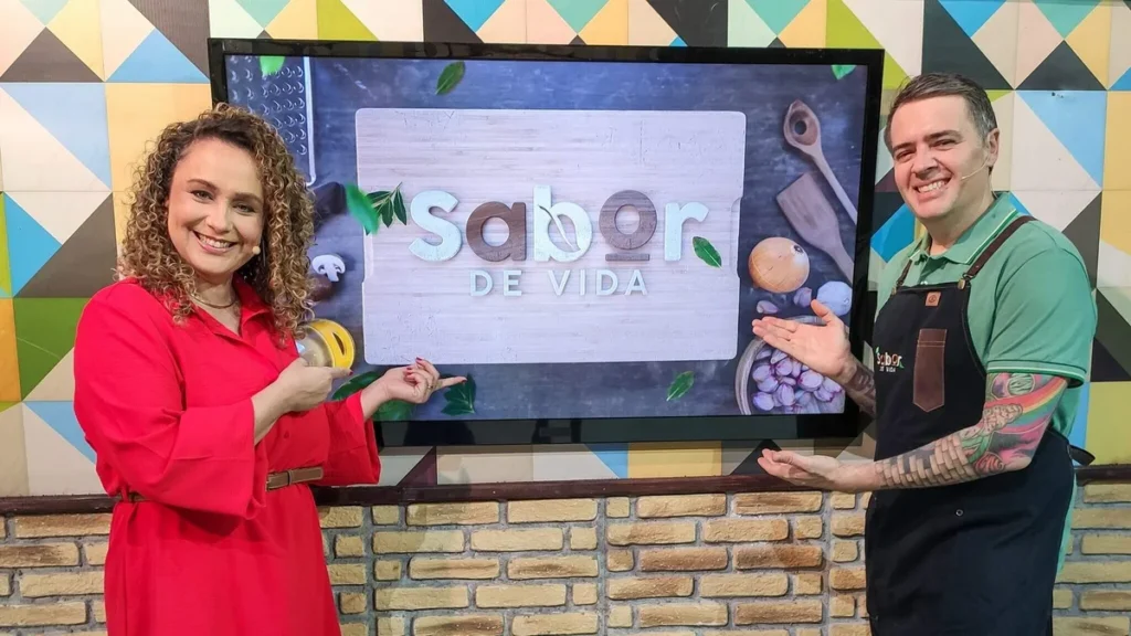Imagem Bianca Laua e chef Leonardo Roncon do artigo Chef Leo prepara delícias para os dias de folia no “Sabor de Vida”
