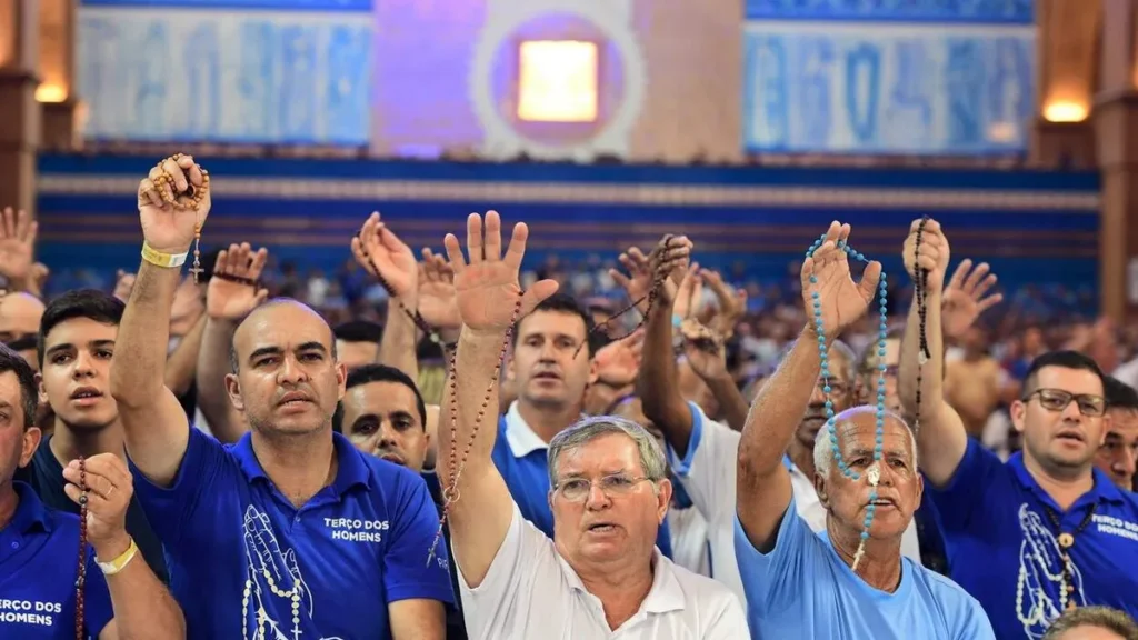 Imagem Terco dos Homens 2020 Terco Solene do artigo Santuário Nacional se prepara para 16ª Romaria do Terço dos Homens