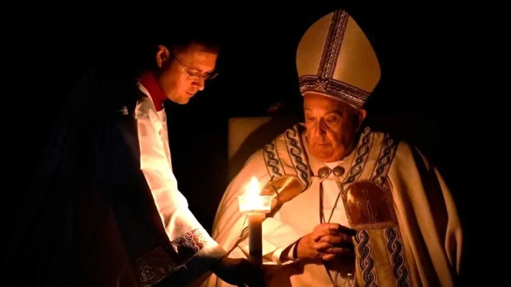 Imagem Papa Vigilia Pascal 2024 do artigo Papa clama que a Ressurreição role as pedras que oprimem a alma