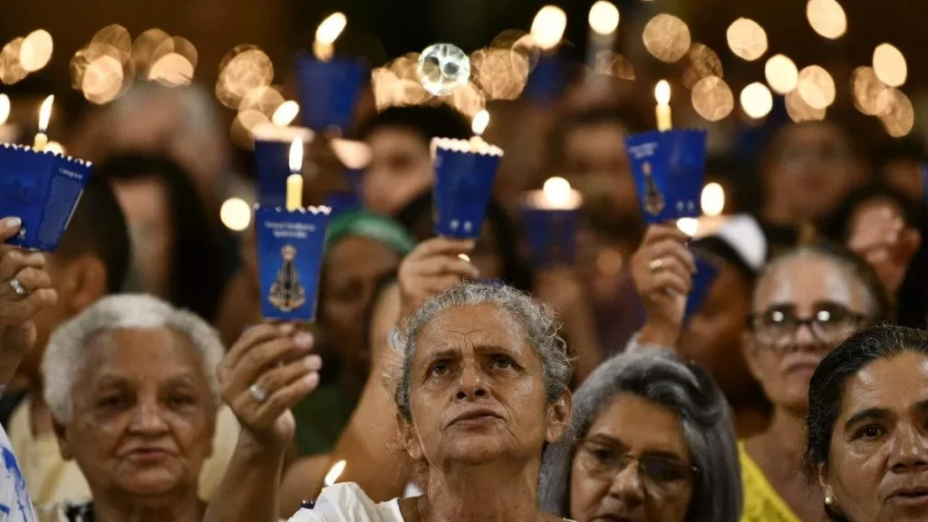 Imagem Vigilia Pascal em Aparecida 30 03 2024 do artigo Devotos de Aparecida exaltam o Amor que ressuscita em nós