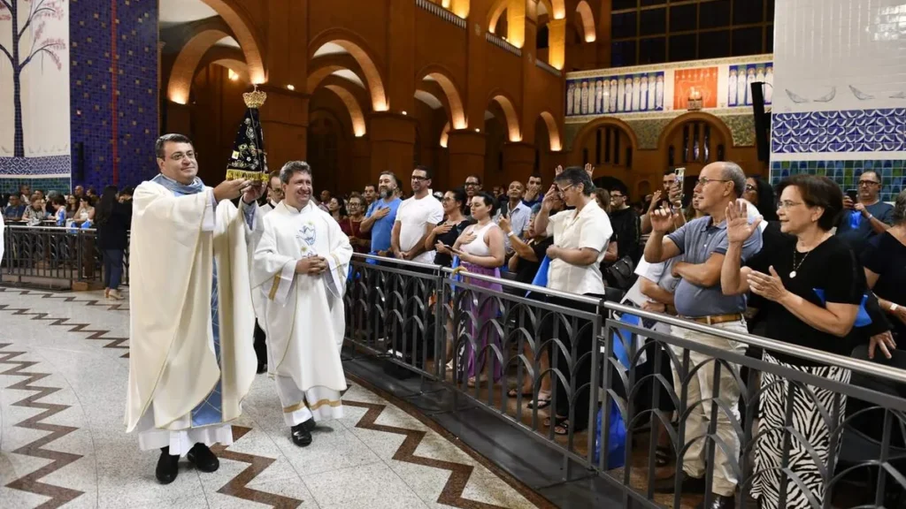 Imagem Redentoristas e Nossa Senhora Aparecida do artigo Aspectos Mariológicos na eucologia de Nossa Senhora Aparecida