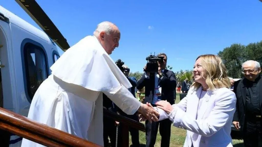 Imagem papa g7 do artigo Papa Francisco tratará de inteligência artificial em reunião do G7
