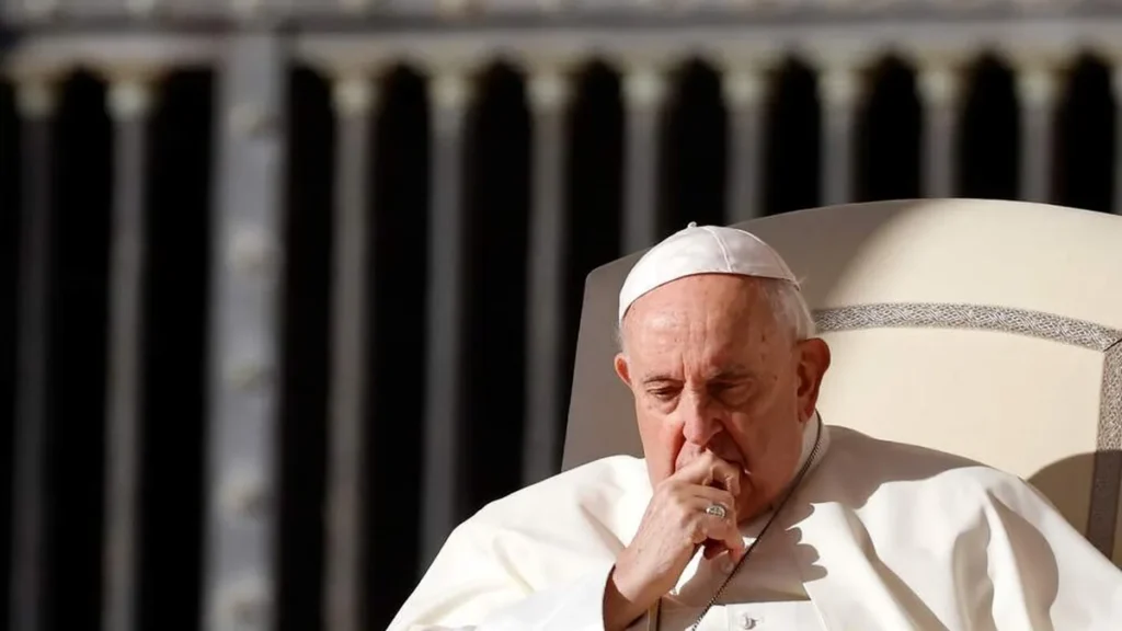 Imagem papa francisco pensativo do artigo 5 lições do Papa para quem precisa aprender a pedir perdão