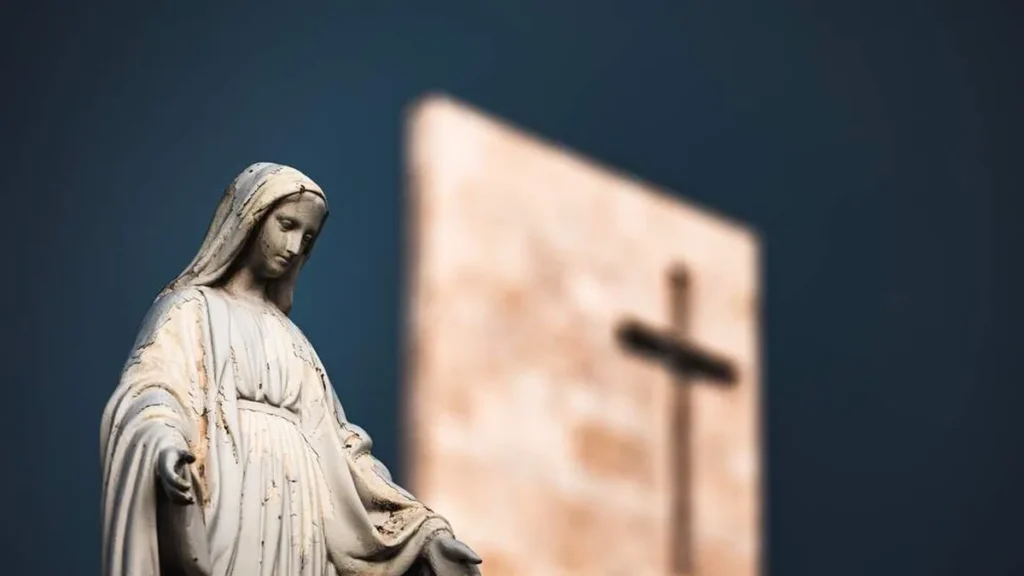 Imagem Nossa Senhora do artigo Conhecendo um pouco mais a Maria: uma introdução à Mariologia