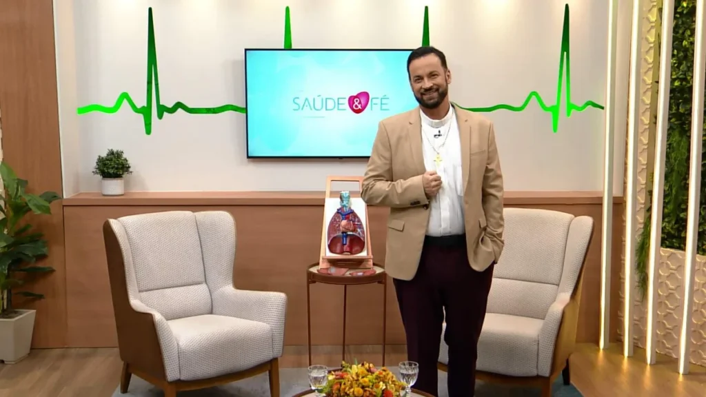 Imagem SFE 8 6 Reproducao TV Aparecida do artigo "Saúde e Fé" aborda os tipos, sintomas e formas de transmissão da gripe