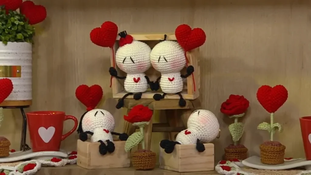 Imagem Amigurumi apaixonado do artigo Chaveiro Bonequinho de Amor em Amigurumi - Faça Você Mesmo