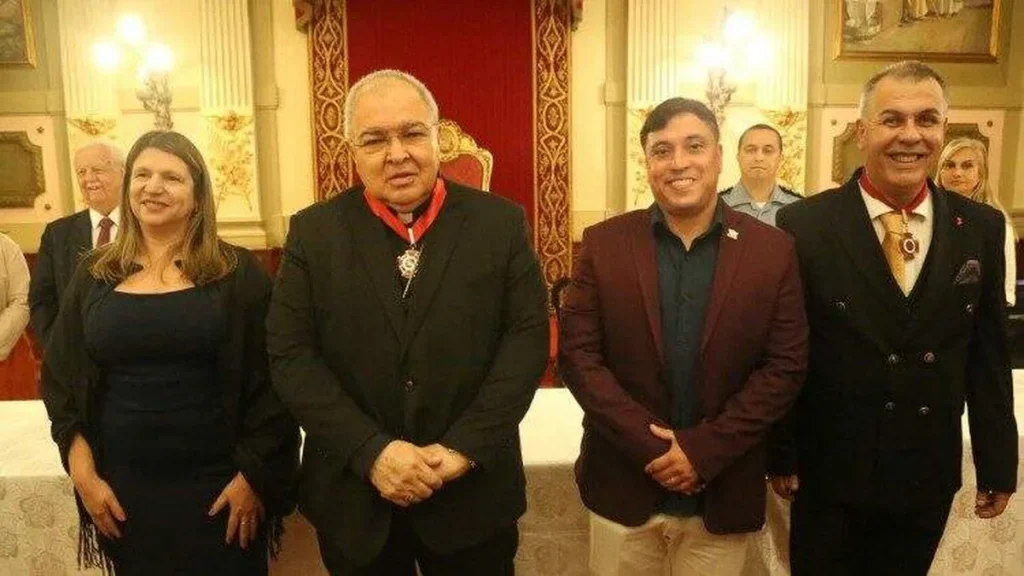 Imagem Cardeal Orani Tempesta recebeu a Medalha da Inconfidencia do artigo Cardeal Orani Tempesta recebe a Medalha da Inconfidência