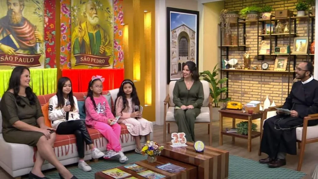 Imagem familia dos devotos 3 do artigo BRINCADEIRA! Ensine sobre São Pedro e São Paulo com um quiz divertido
