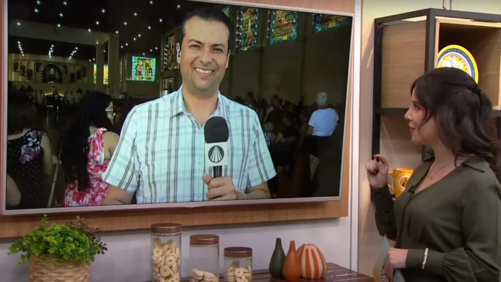 Imagem familia dos devotos 2 do artigo Padre Sidney explica a escolha do tema da novena em louvor ao Divino Pai Eterno