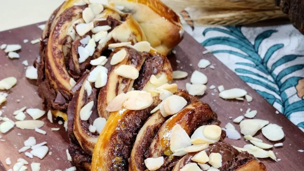 Imagem babka de creme de avela santa receita do artigo Babka de Creme de Avelã - Santa Receita