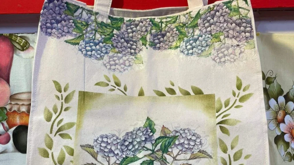 Imagem decoupagem na ecobag faca voce mesmo do artigo Decoupagem na ecobag - Faça Você Mesmo