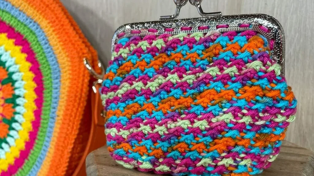 Imagem porta moedas em amigurumi faca voce mesmo do artigo Porta-moedas em amigurumi - Faça Você Mesmo