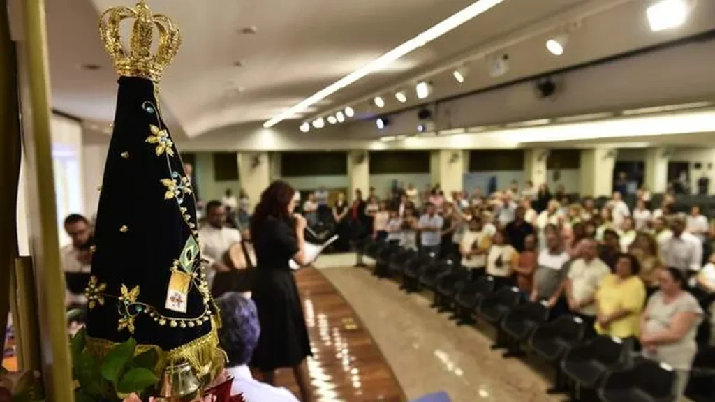 Imagem Cafe Mariologico Thiago Leon do artigo Santuário Nacional celebra 39 anos da Academia Marial de Aparecida
