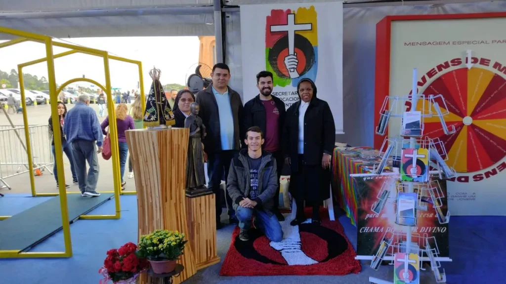 Estande Vocacional no Espaço Família dos Devotos