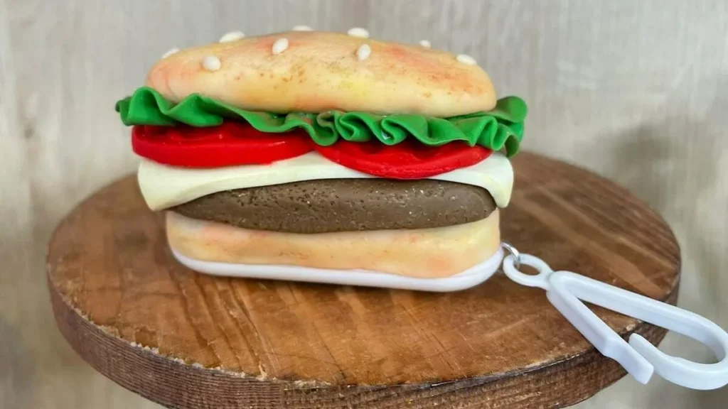 Imagem chaveiro sanduiche biscuit faca voce mesmo do artigo Chaveiro sanduíche em biscuit - Faça Você Mesmo