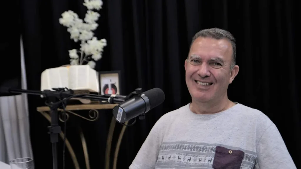 Imagem Videocast Vozes da Missao Pe. Carlos Alberto Pereira do artigo Vozes da Missão traz bate-papo sobre “Fraternidade Cristã”