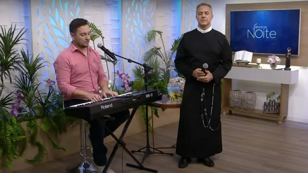 Imagem bencao da noite 29 08 do artigo Padre Camilo canta músicas católicas para uma sexta-feira FELIZ