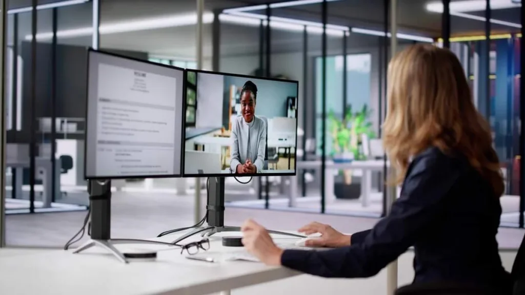 Imagem Entrevista online do artigo Como fazer uma entrevista de emprego por videochamada?