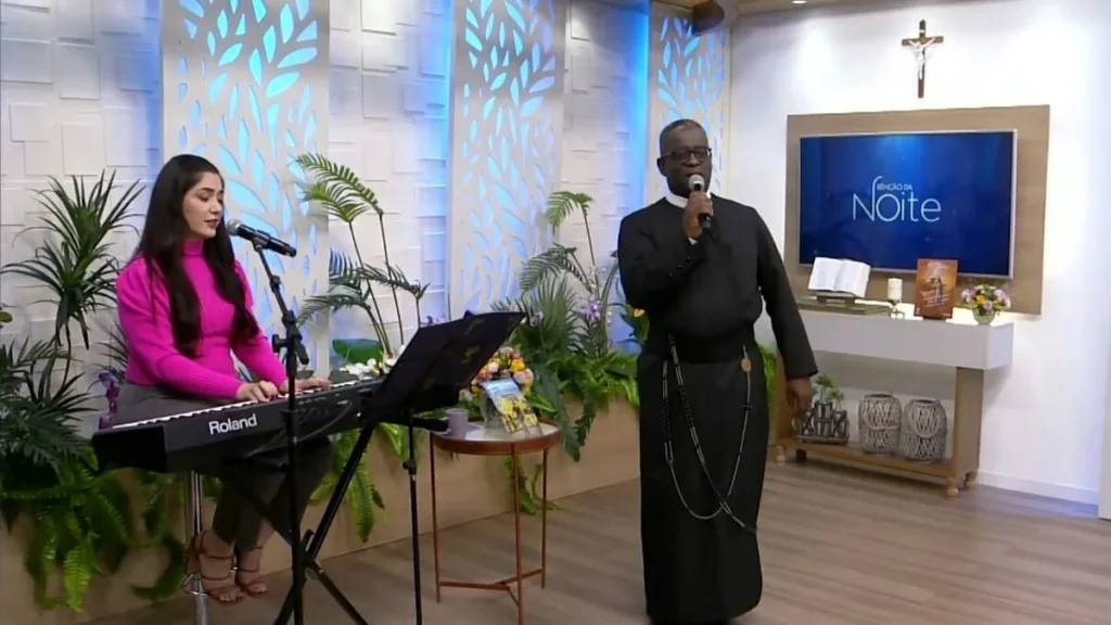 Imagem bencao da noite 2 do artigo Músicas católicas para orar em família e sentir a presença de Deus