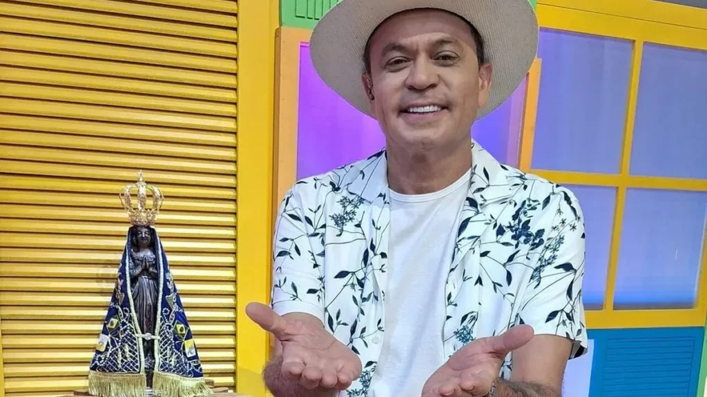 Imagem Frank Aguiar Producao TV Aparecida 1 do artigo Grupo Os 3 do Nordeste anima o programa de Frank Aguiar