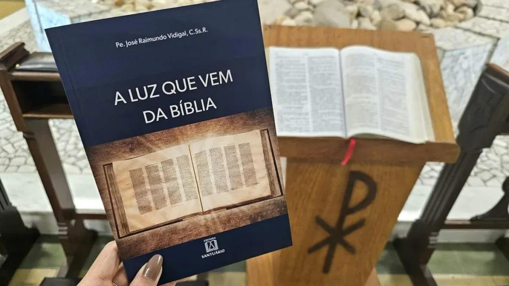 Imagem A Luz que Vem da Biblia Livro do artigo Palavra de Deus: luz para nossa caminhada de fé