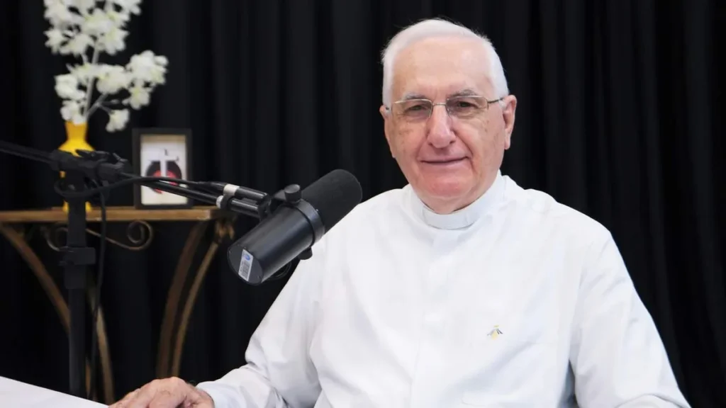 Imagem Videocast Vozes da Missao Pe. Alberto Pasquoto do artigo “Viver com Deus para sempre” é tema de mais um Vozes da Missão