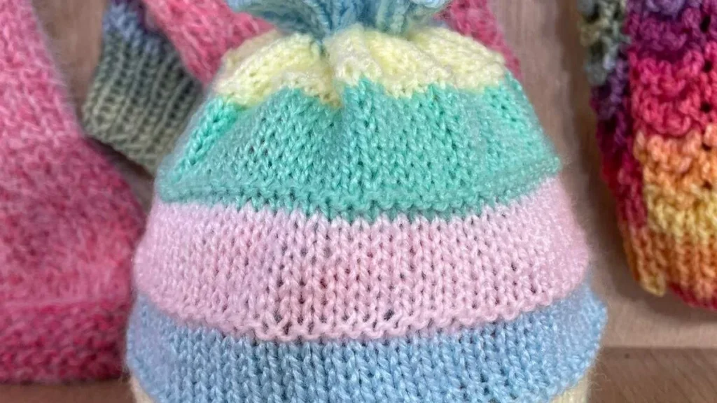 Imagem gorro para bebe em trico faca voce mesmo do artigo Gorro para bebê em tricô - Faça Você Mesmo