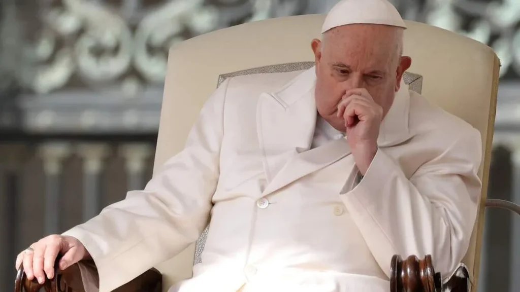 Imagem papa pensativo mao no nariz do artigo Com gripe, Papa se ausenta de audiências desta segunda (23)