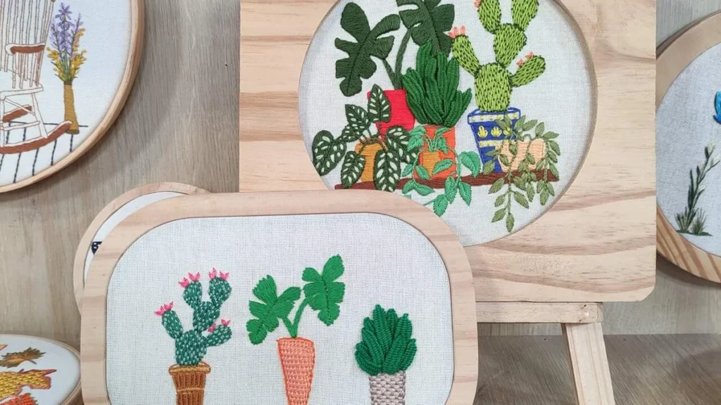 Imagem quadro vaso de cactos e folhagem em bordado livre faca voce mesmo do artigo Quadro vaso de cactos e folhagem em bordado livre - Faça Você Mesmo