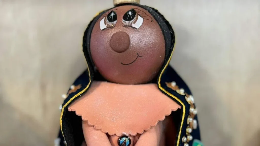 Imagem caneta e luminaria de nossa senhora aparecida em eva faca voce mesmo do artigo Caneta e luminária de Nossa Senhora Aparecida em EVA - Faça Você Mesmo