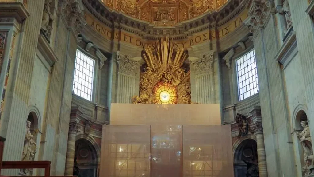 Imagem catedra de sao pedro do artigo Cátedra de São Pedro é restaurada e aberta à visitação