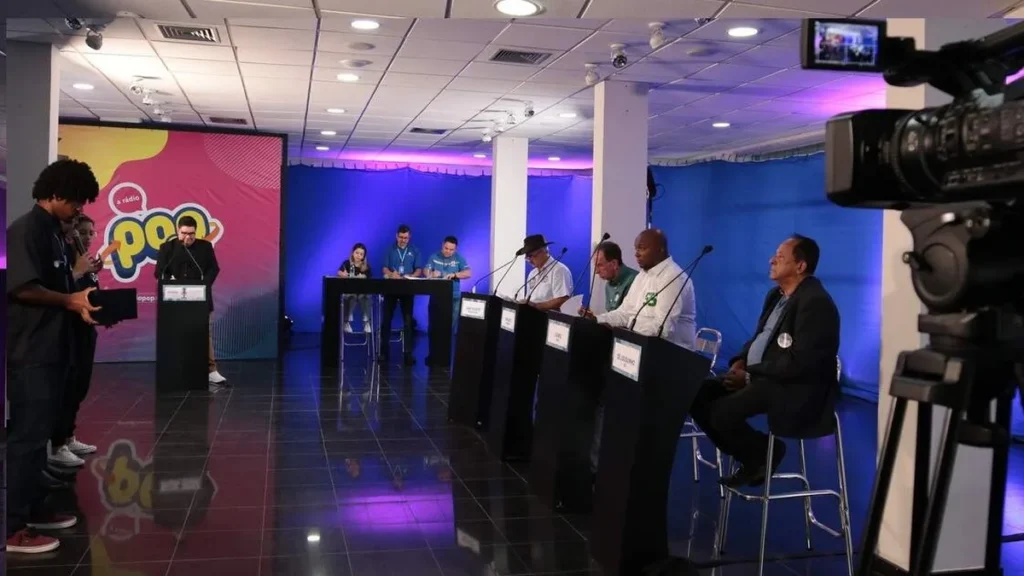 Imagem Debate com candidatos a Prefeitura de Aparecida do artigo Rádio Pop promove 2º debate com candidatos à Prefeitura de Aparecida: assista na íntegra