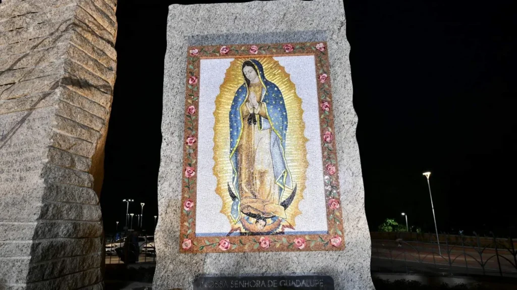 Imagem Monumento NS Guadalupe 11 do artigo Novo monumento em homenagem a Nossa Senhora de Guadalupe é inaugurado no Santuário Nacional!