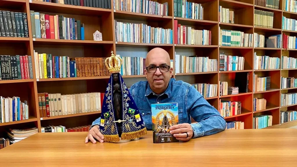 Imagem Padre Mauro Vilela Vinicius Silva do artigo Reveja: Diálogos reflete sobre temas ligados à Maria