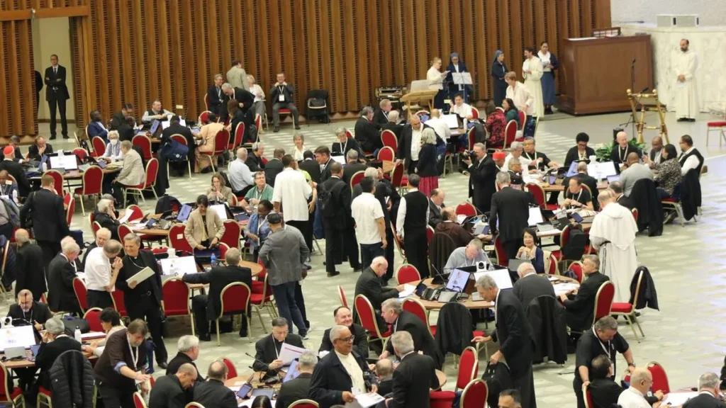 Imagem Sinodo 2024 mesas 1 do artigo Sacerdotes explicam os trabalhos dos últimos dias do Sínodo