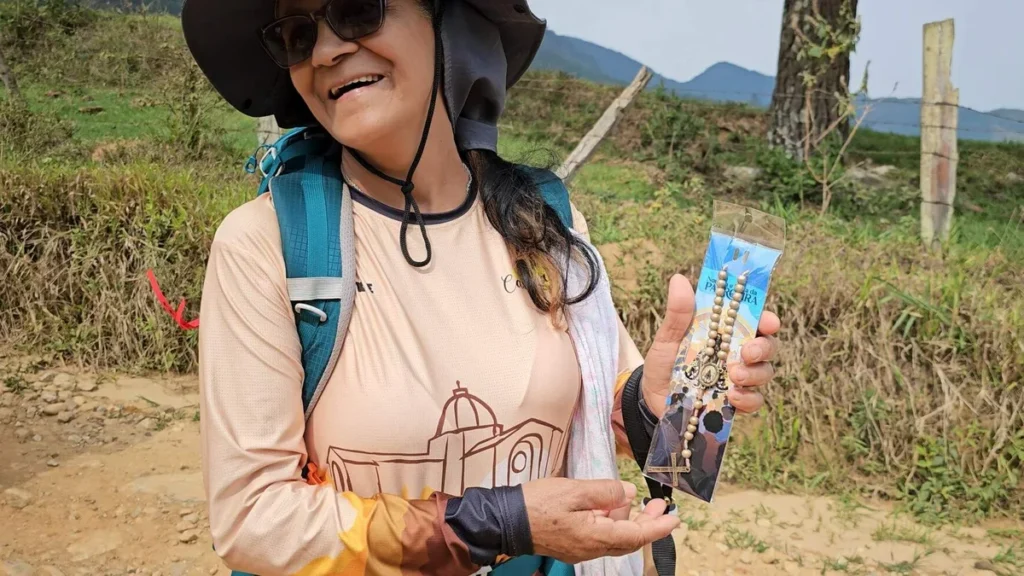Imagem foto presente peregrinos da esperanca do artigo A12 acolhe peregrinos no Caminho da Fé com gesto especial