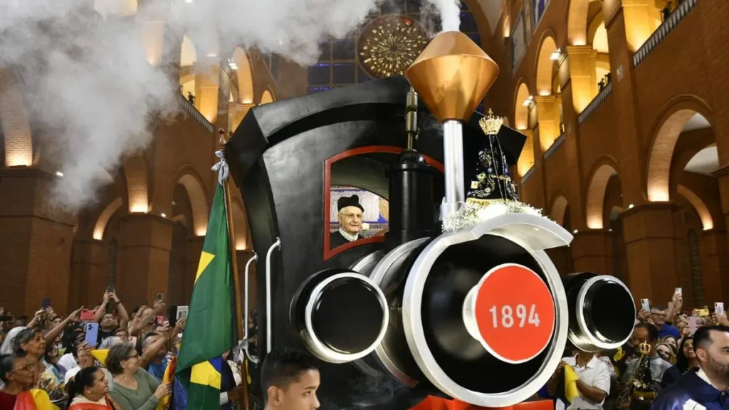 Na Novena da Padroeira de 2024, um trem representou a chegada dos Redentoristas alemães ao Brasil
