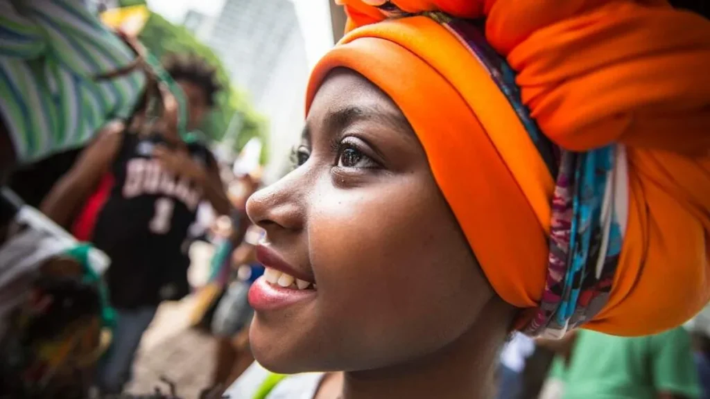 Imagem Mulher negra do artigo N30 destaca 'Resistência e Sociedade' na série especial Consciência Negra