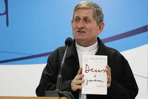 Ivan Simas.
