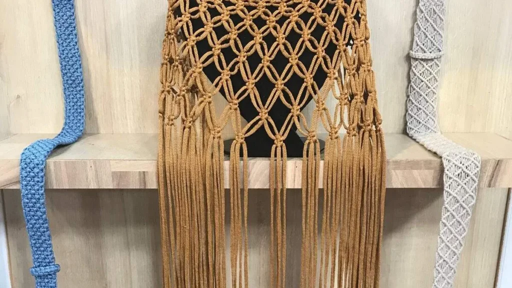 Imagem gola em macrame faca voce mesmo do artigo Gola em Macramê - Faça Você Mesmo