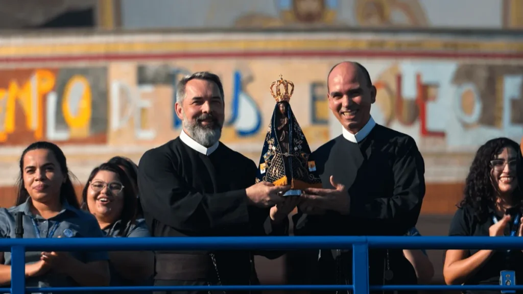 Imagem clipe de natal SN 10 do artigo Santuário Nacional reúne colaboradores para clipe de fim de ano