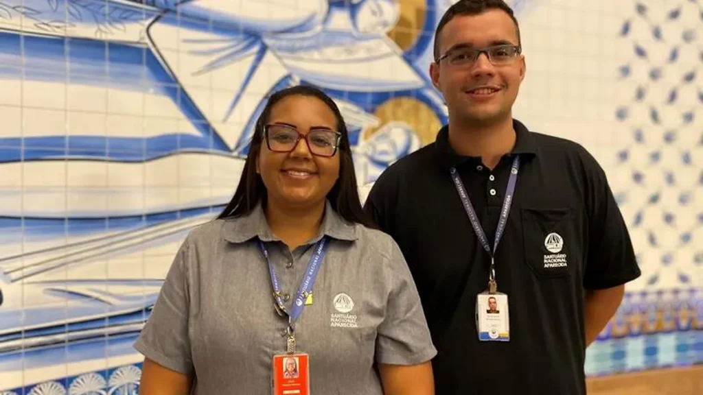 Julia Moreira e Sílvio Luiz da Silva passaram pelos projetos sociais do Santuário Nacional e hoje trabalham no maior templo mariano do mundo
